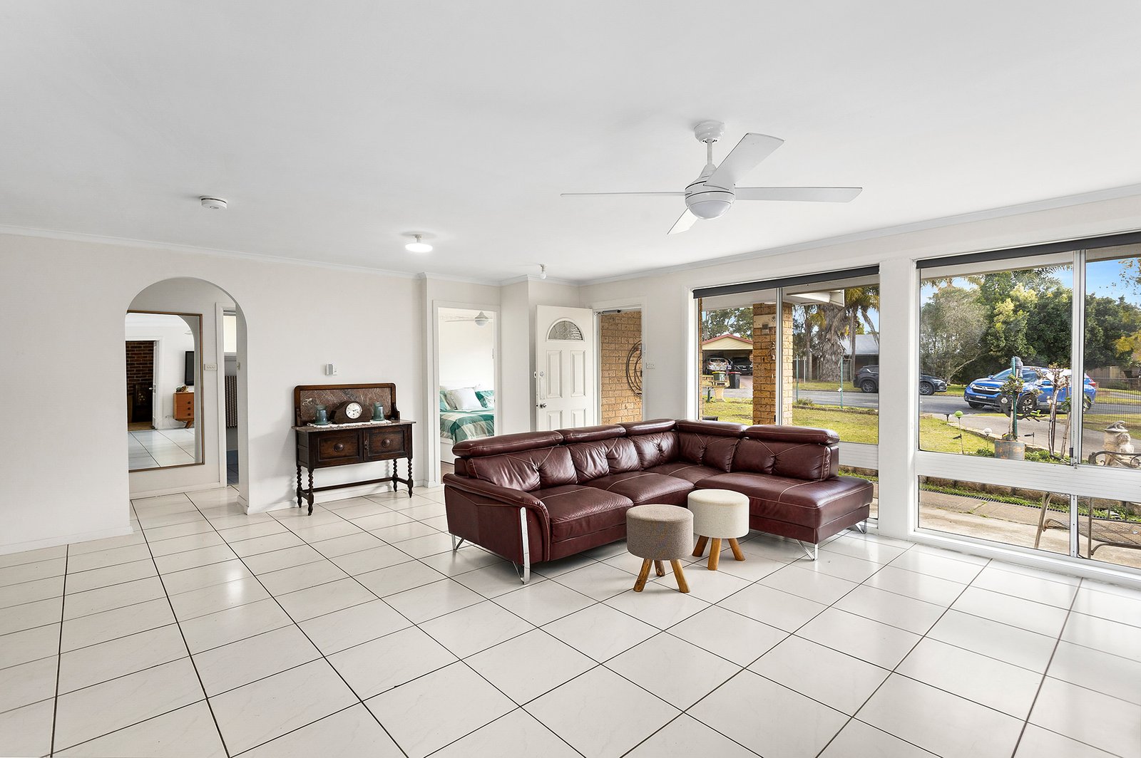 6 Amblecote Place TAHMOOR 4