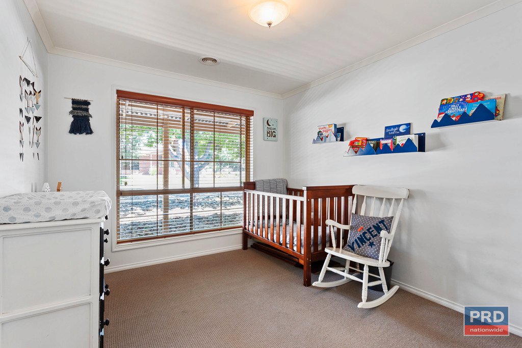 6 Amesbury Place STRATHFIELDSAYE 8
