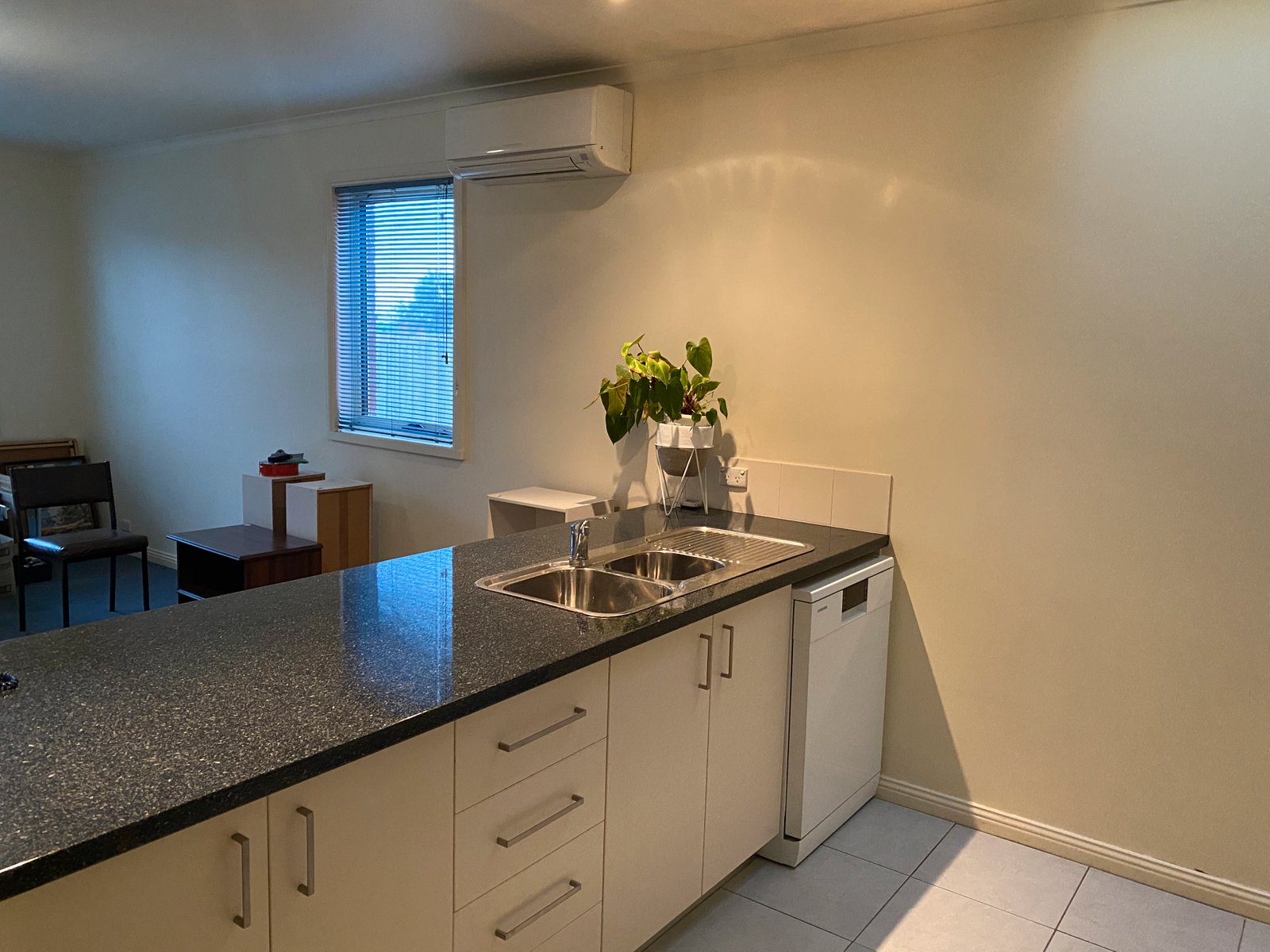 Gallery: 6 Amy Court