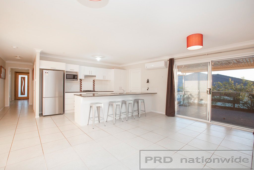 6 Andrew Court RUTHERFORD 9