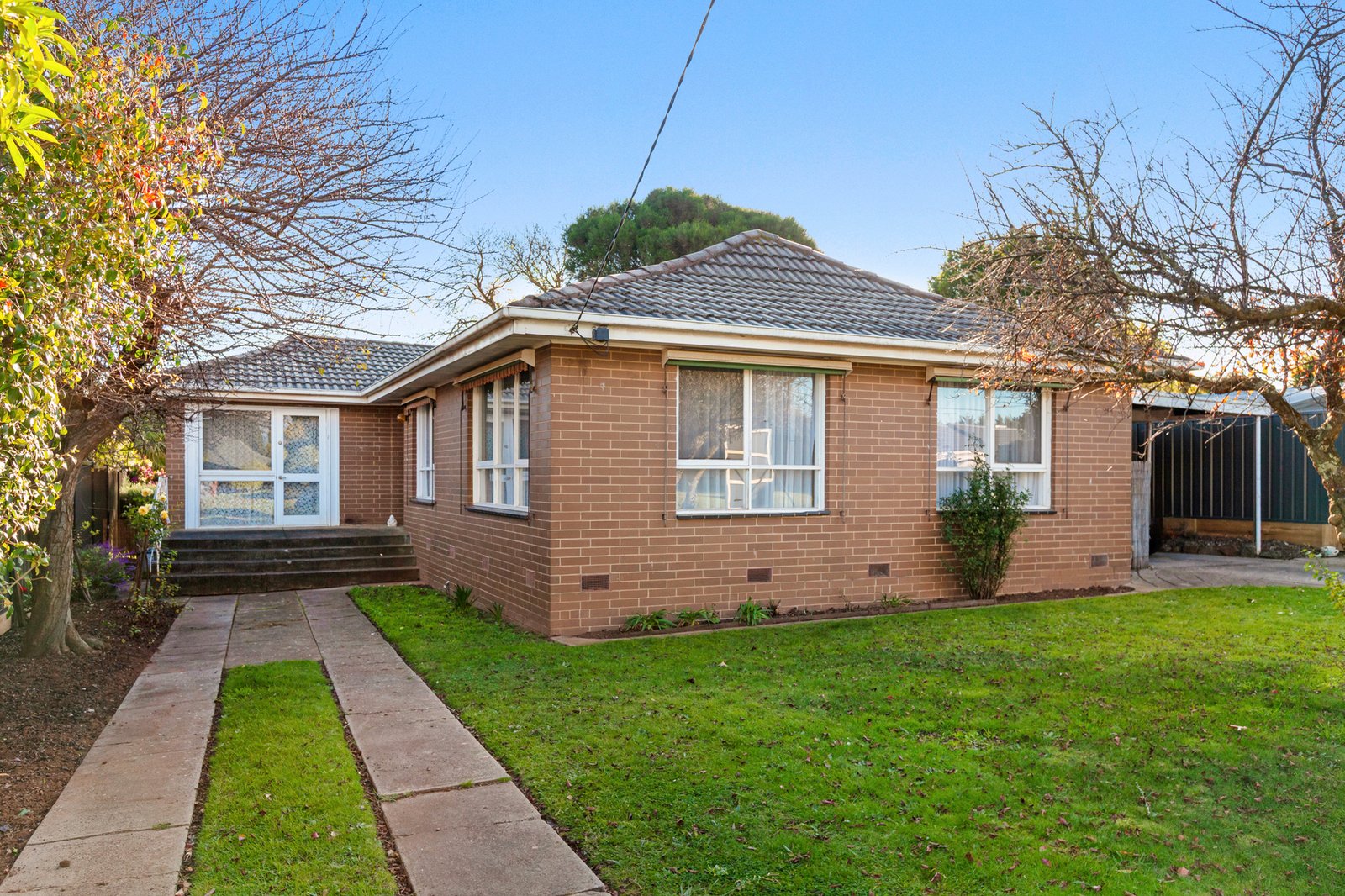 Gallery: 6 Angus Way