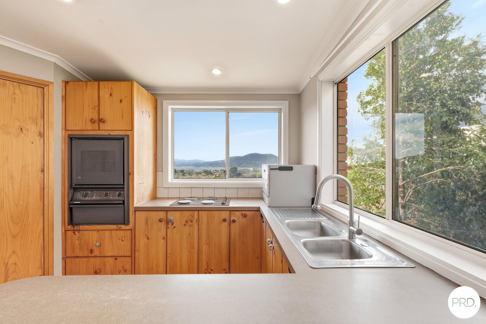 6 Anita Place GLENORCHY 9