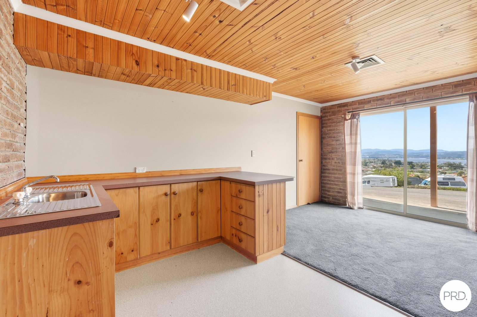 6 Anita Place GLENORCHY 25