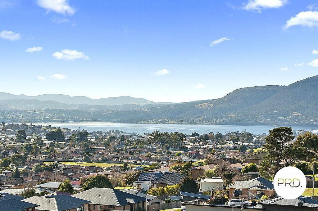 6 Anita Place GLENORCHY 32