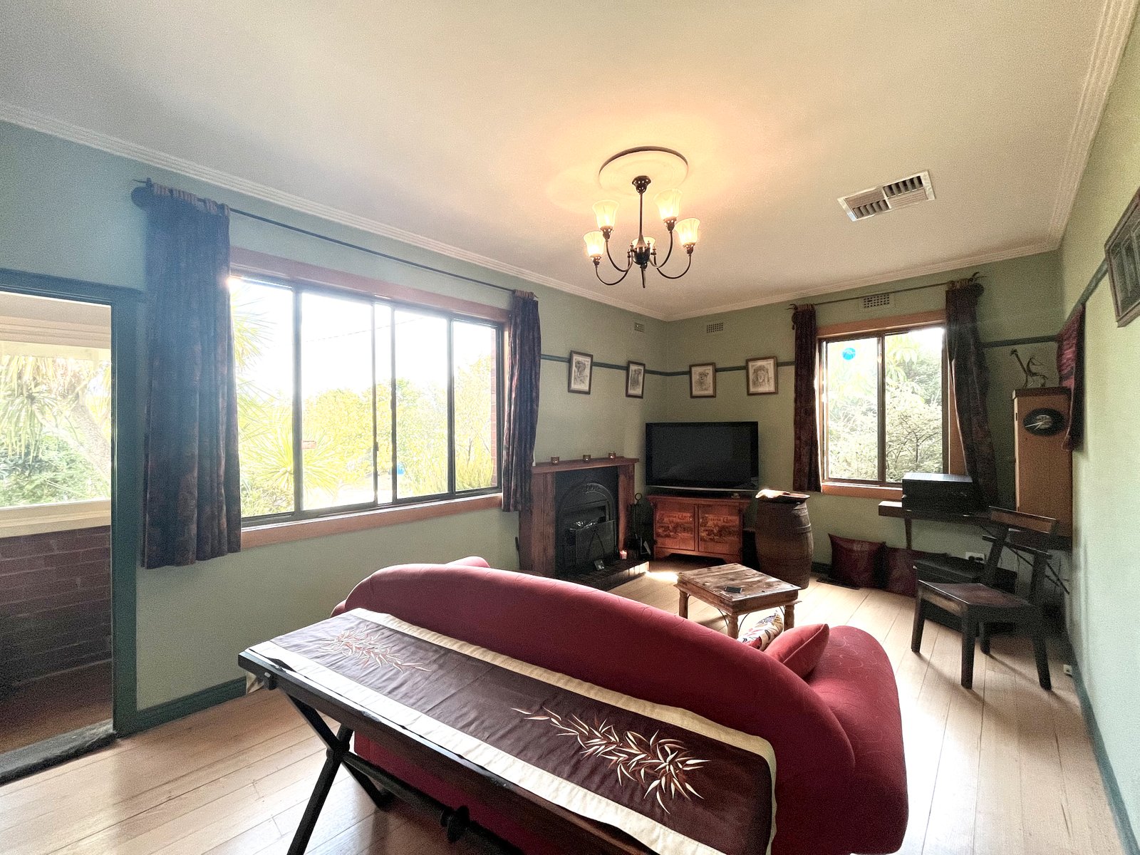 Gallery: 6 Anson Court