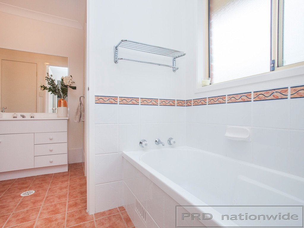 6 Antrim Close ASHTONFIELD 14