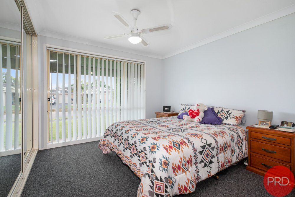 6 Appletree Avenue ABERGLASSLYN 7