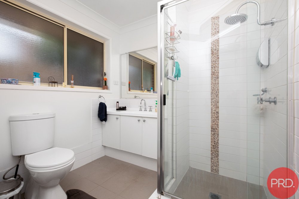 6 Appletree Avenue ABERGLASSLYN 8