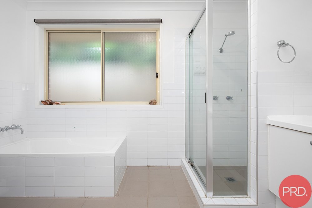 6 Appletree Avenue ABERGLASSLYN 10