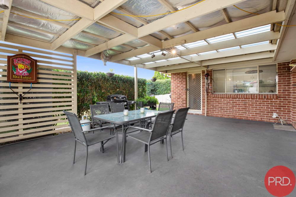 6 Appletree Avenue ABERGLASSLYN 11