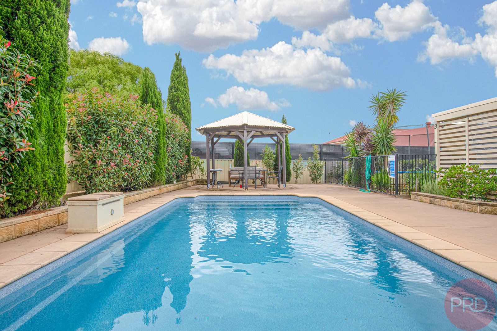 6 Appletree Avenue ABERGLASSLYN 12