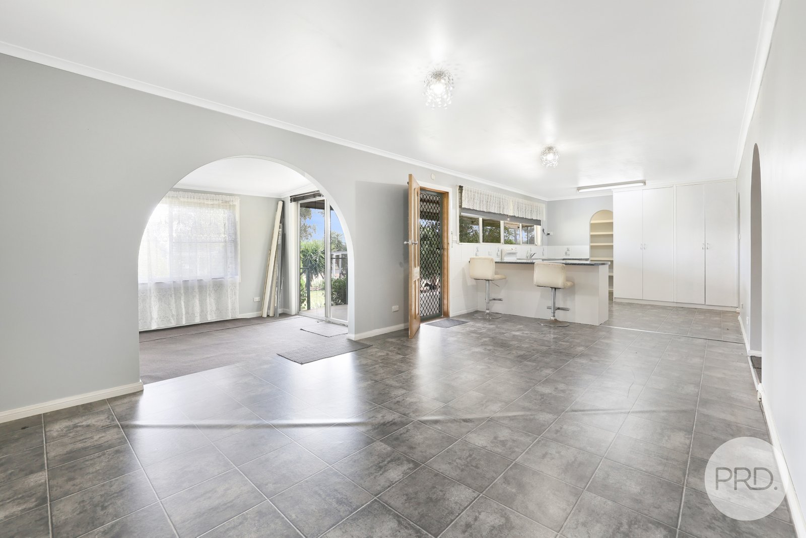 6 Arnold Avenue SPRING RIDGE 5