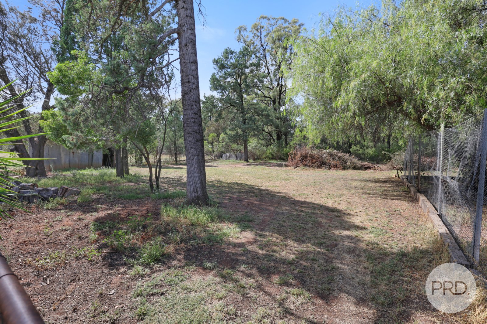 6 Arnold Avenue SPRING RIDGE 27