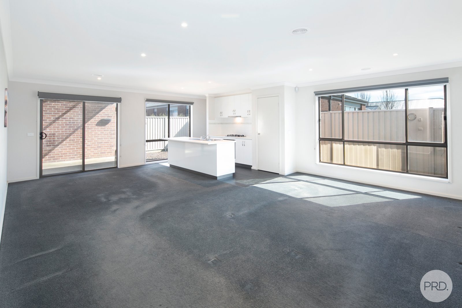 6 Ascot Gardens Drive DELACOMBE 3