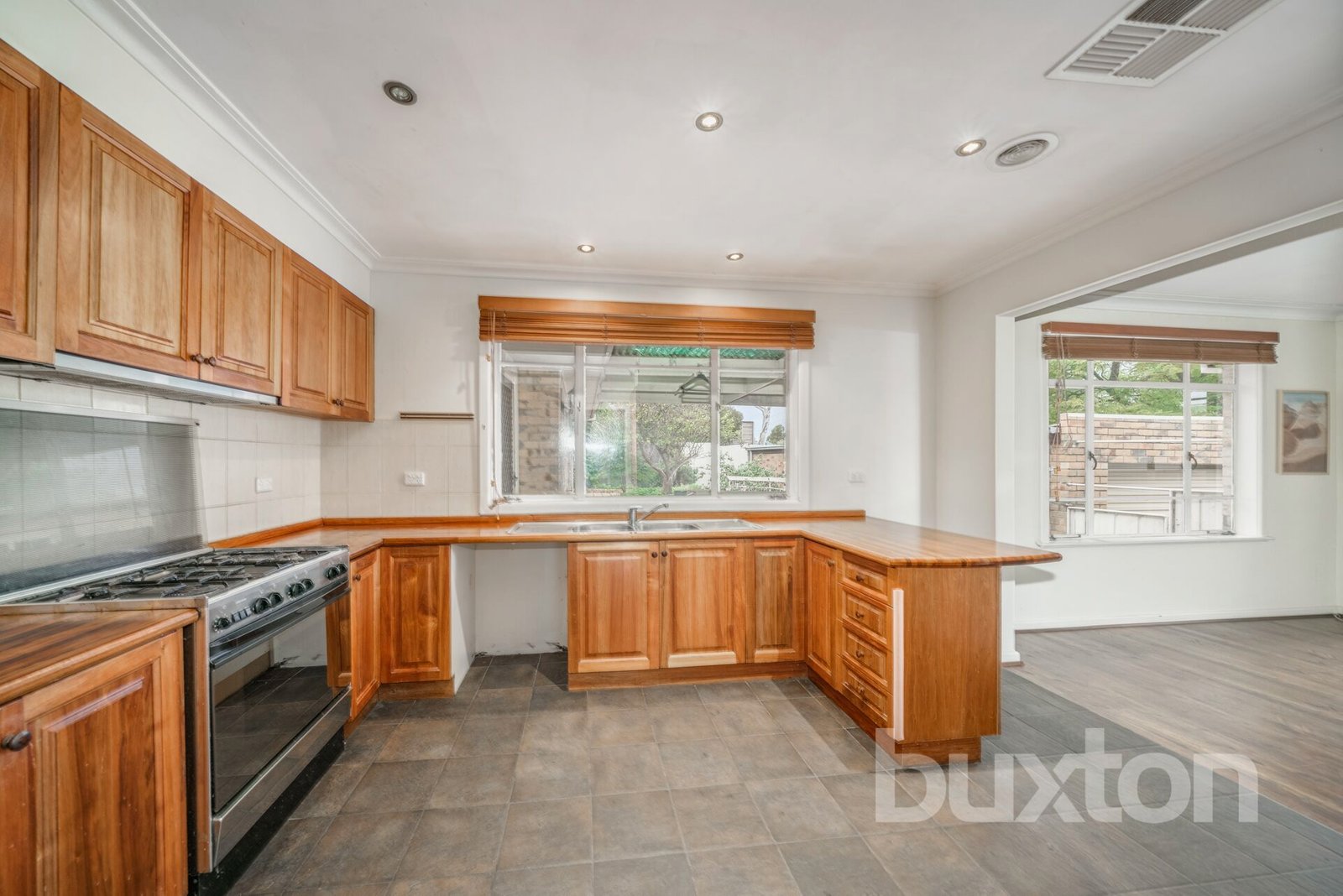 Gallery: 6 Ashby Court