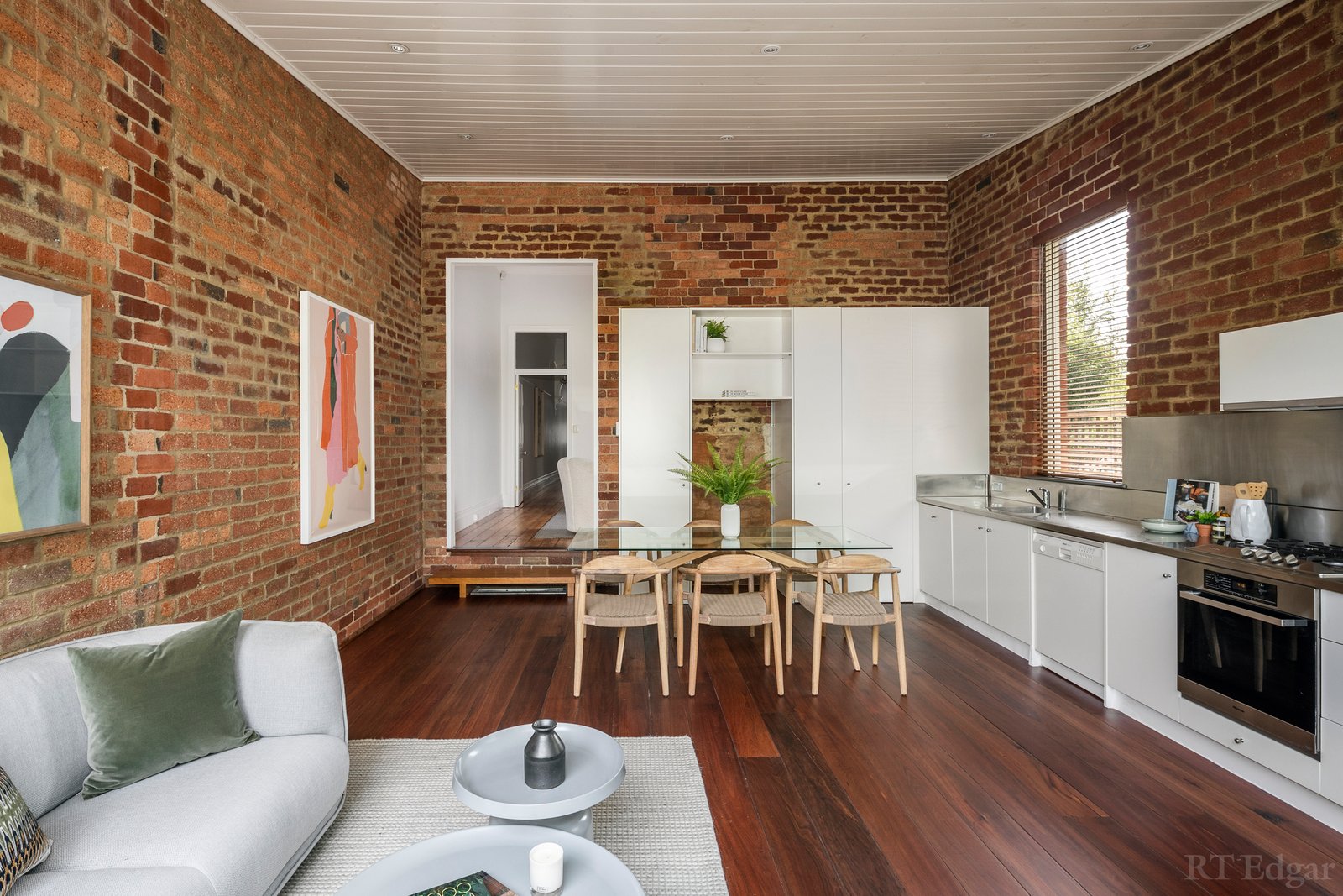 Real Estate and Property in 6 Ashleigh Road, Armadale, VIC