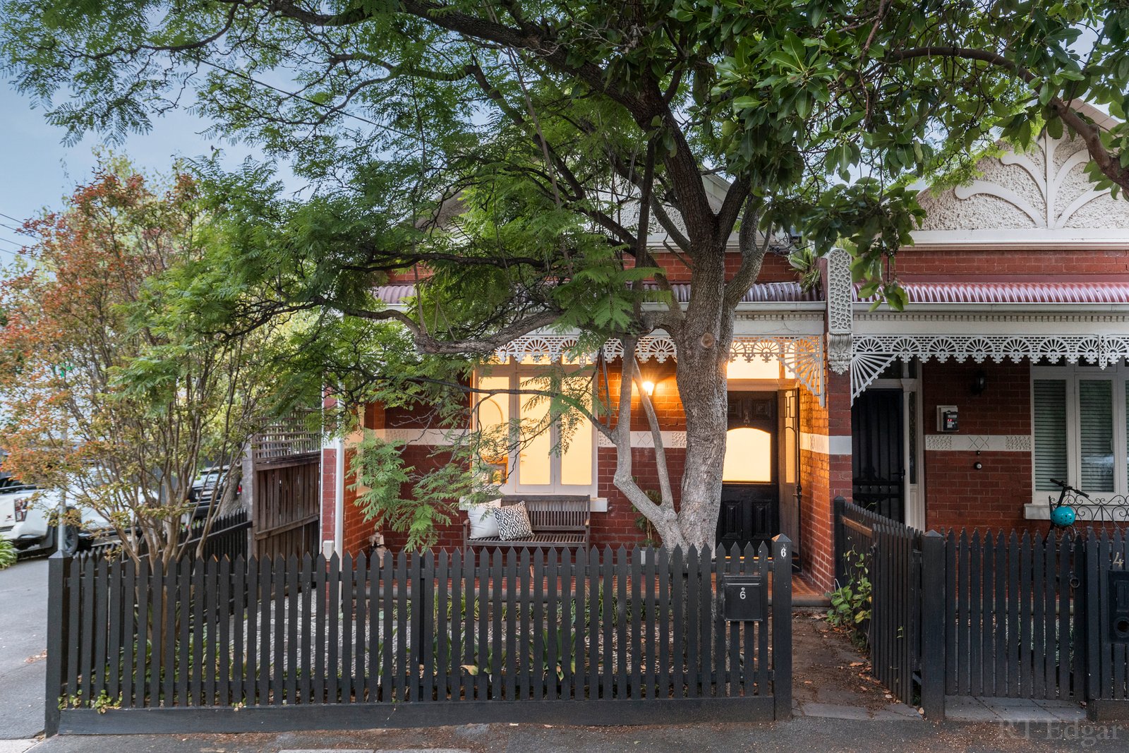 Real Estate and Property in 6 Ashleigh Road, Armadale, VIC