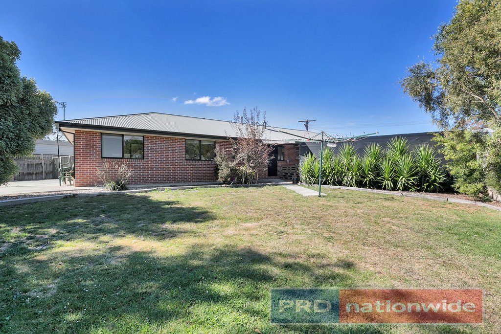 6 Ashley Grove MOUNT HELEN 12