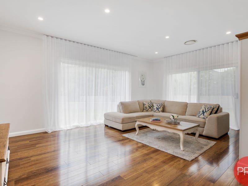 6 Ashmore Close ASHTONFIELD 9