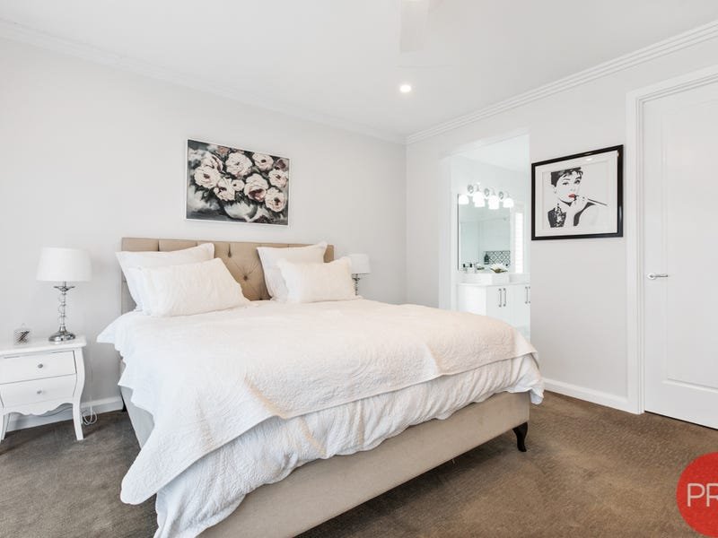 6 Ashmore Close ASHTONFIELD 12