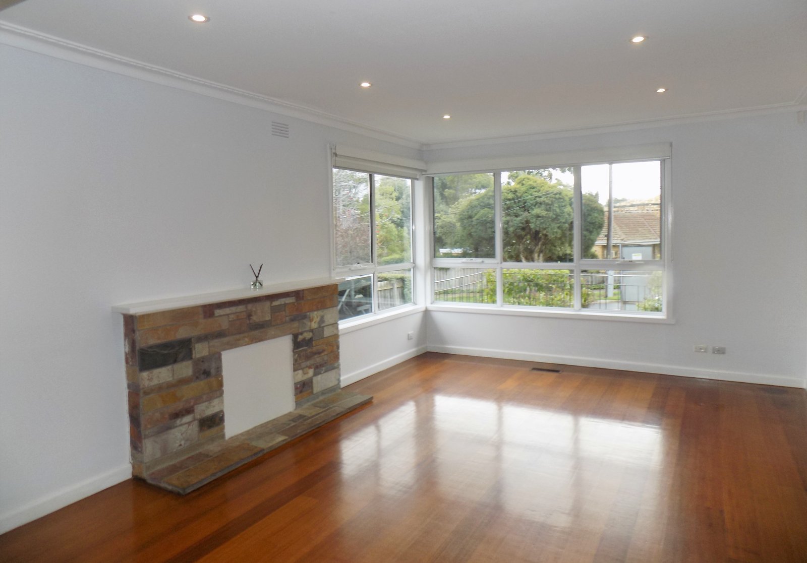 Gallery: 6 Ashwood Drive