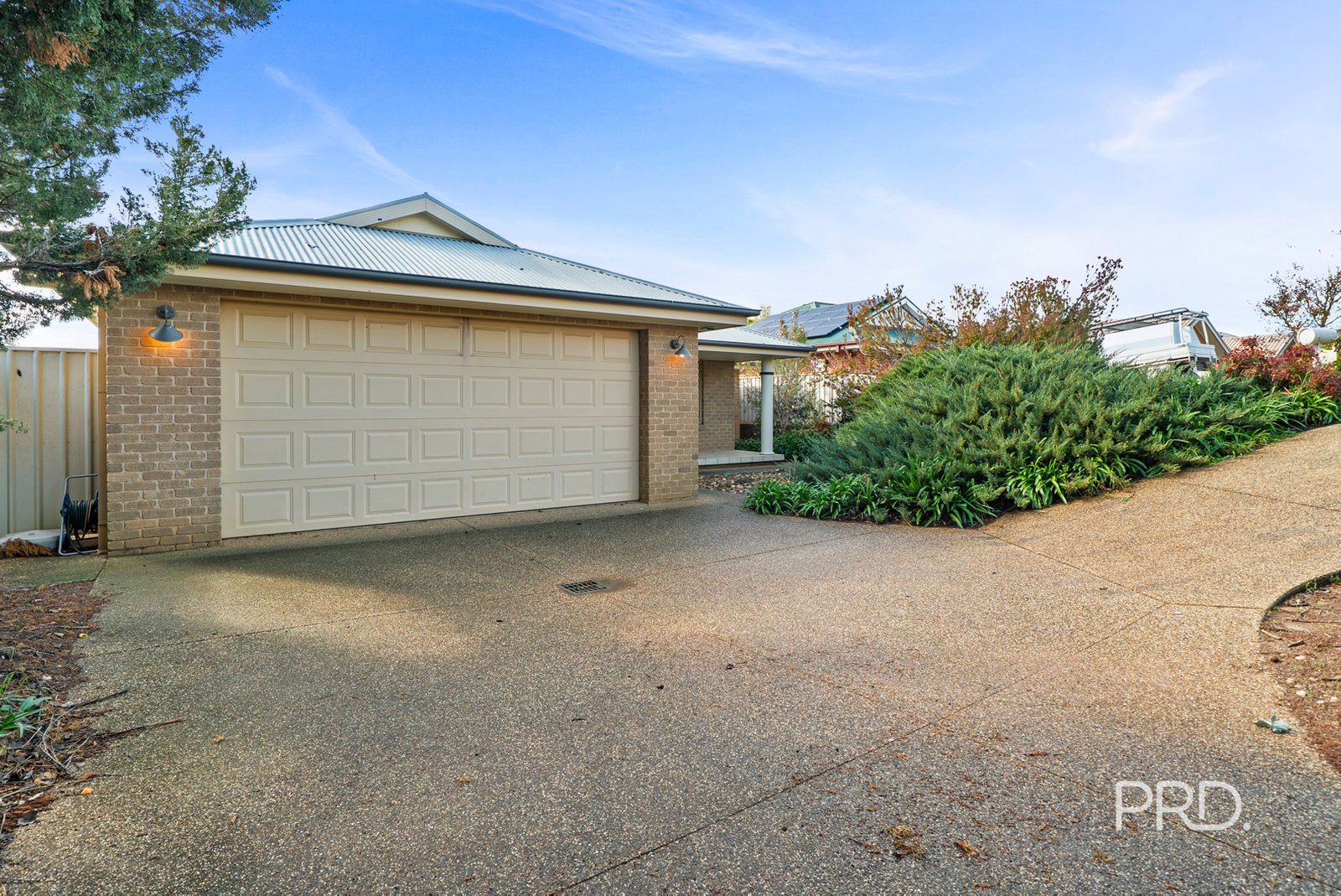 6 Auderdale Close BOURKELANDS 3