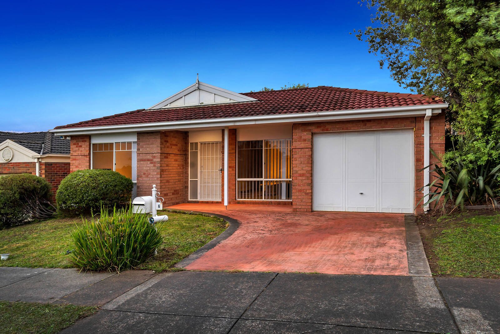 6 Augustus Drive, Berwick VIC 3806 Buxton 2021
