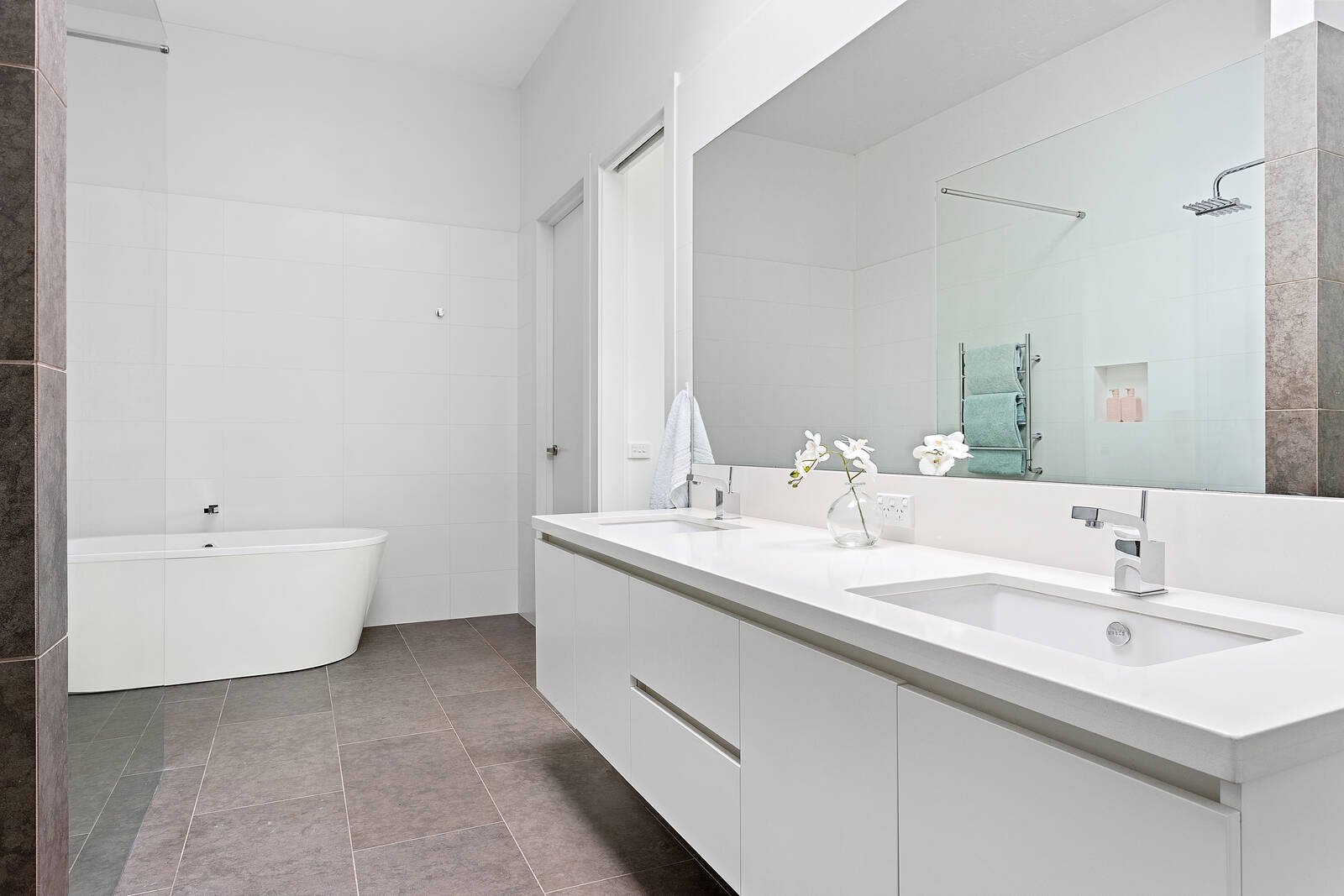 Real Estate and Property in 6 Aviemore Close, Sorrento, VIC