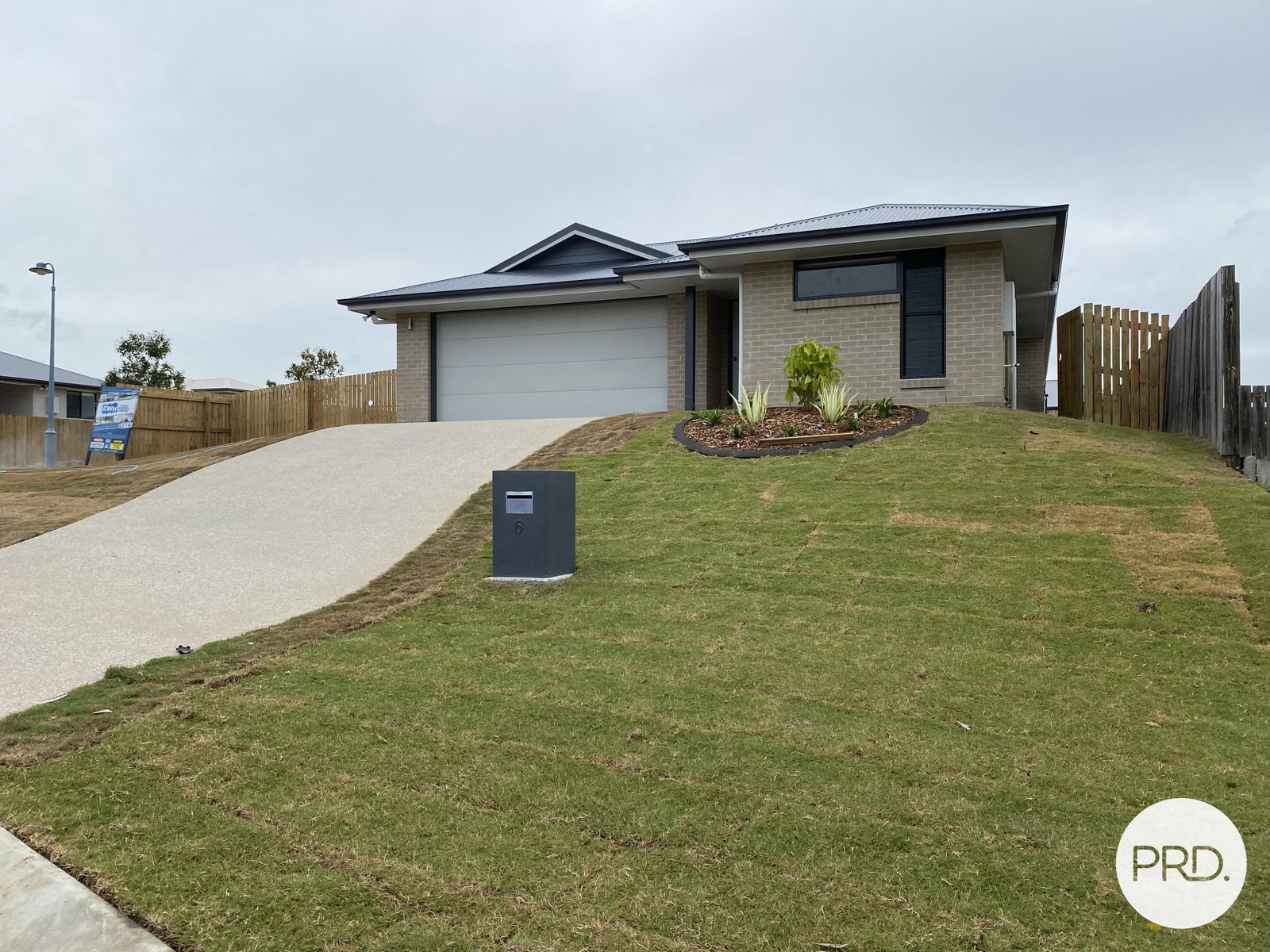 6 AVOCET Road KIRKWOOD 1