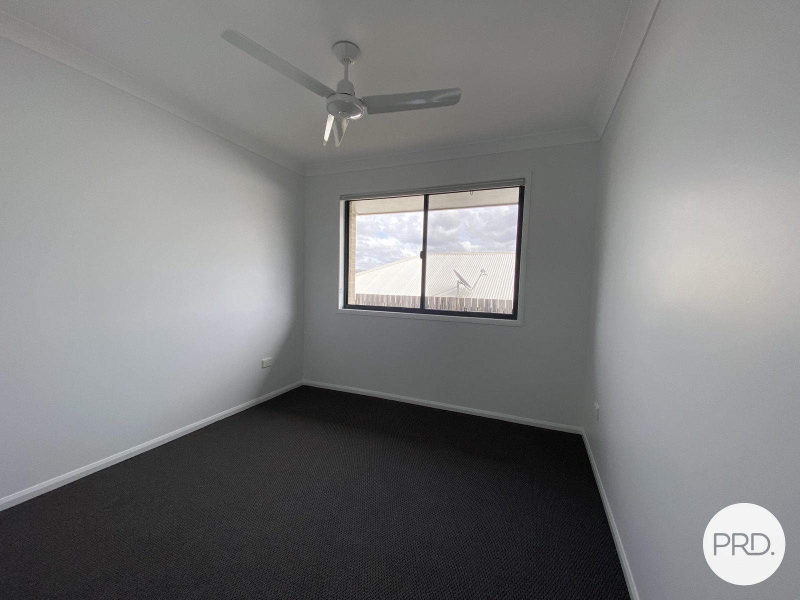6 AVOCET Road KIRKWOOD 9