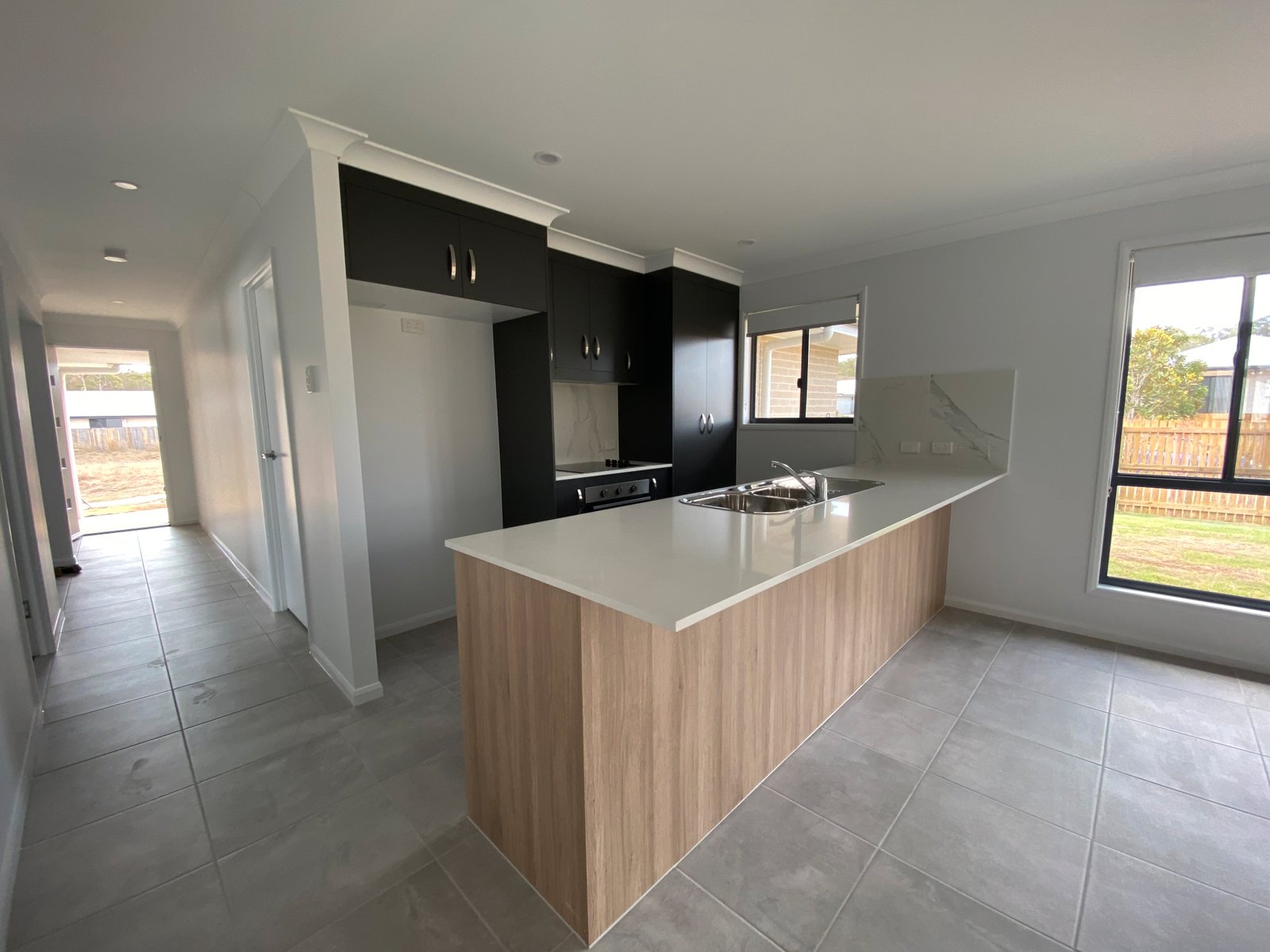 6 AVOCET Road KIRKWOOD 2