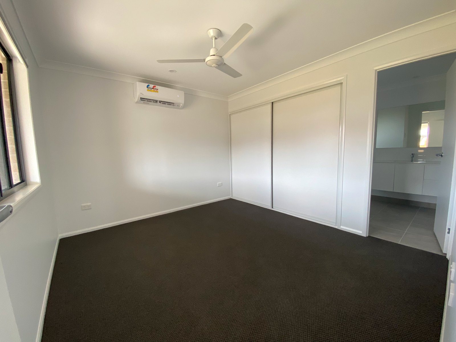 6 AVOCET Road KIRKWOOD 4