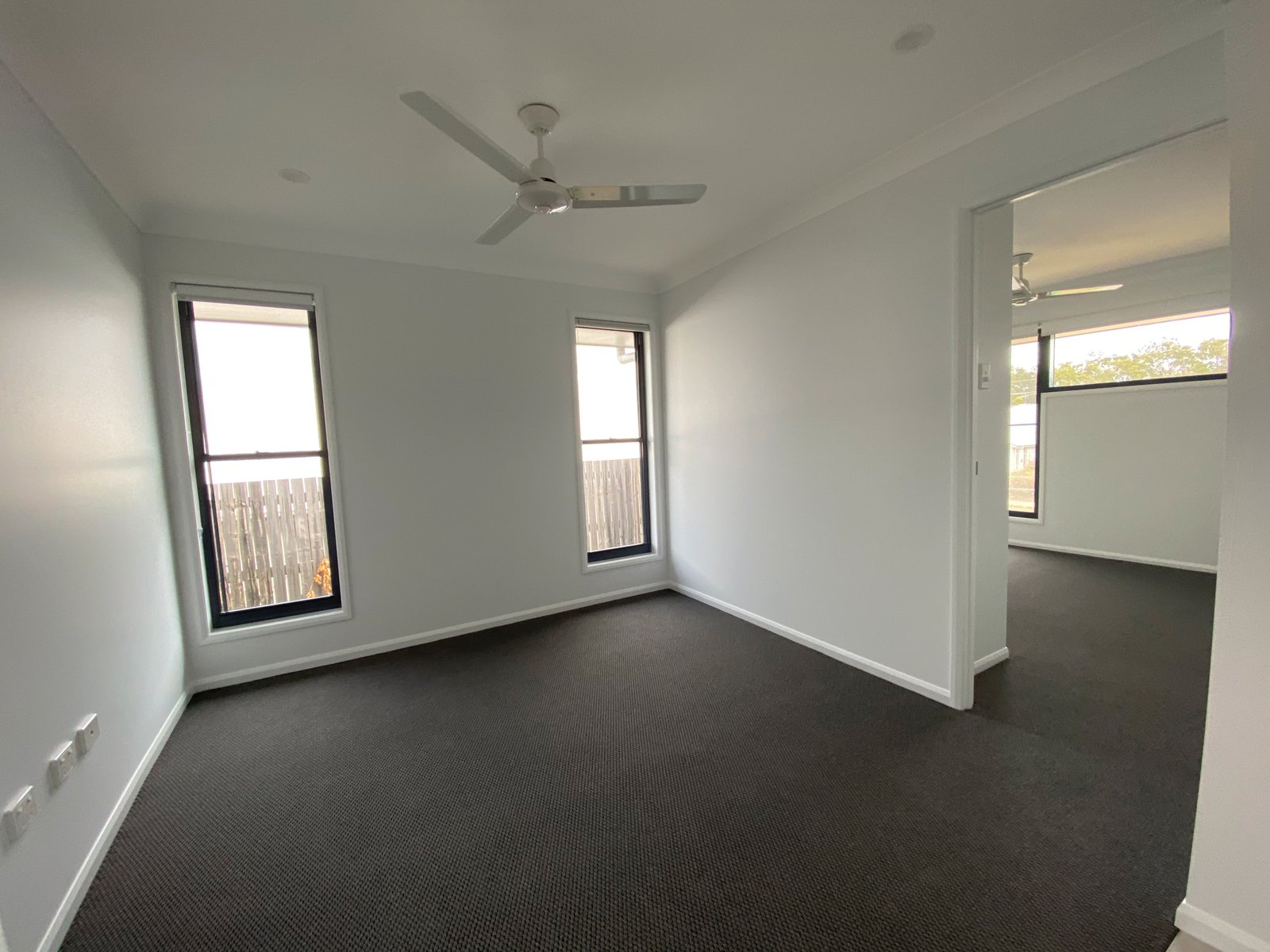 6 AVOCET Road KIRKWOOD 8