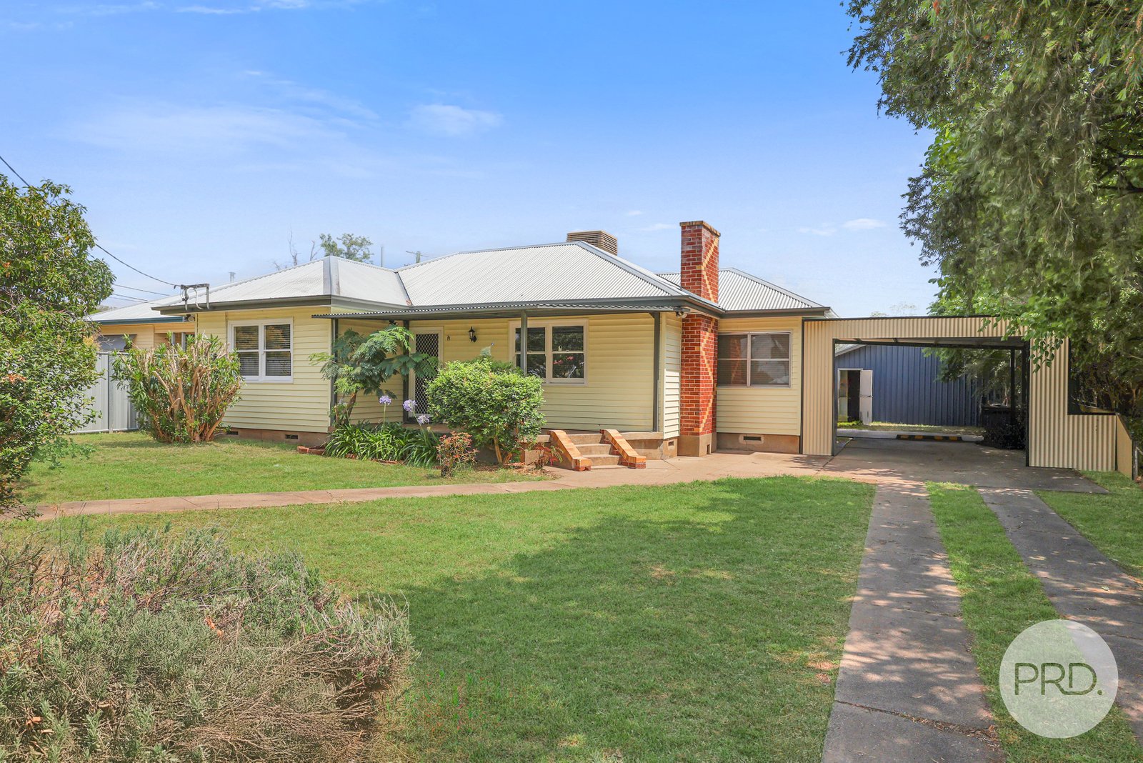 6 Baird Crescent TAMWORTH 1
