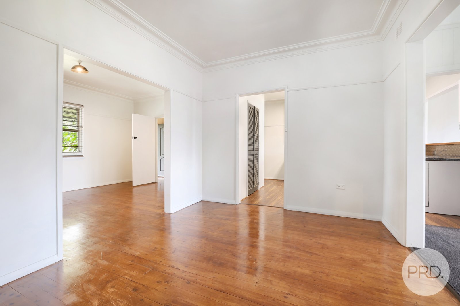 6 Baird Crescent TAMWORTH 8