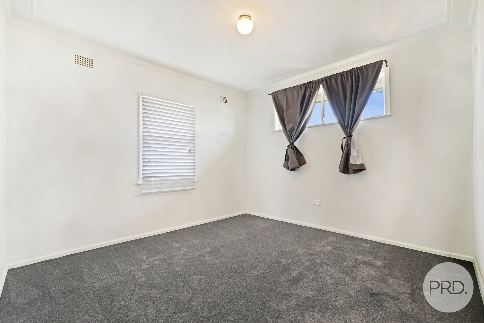6 Baird Crescent TAMWORTH 12