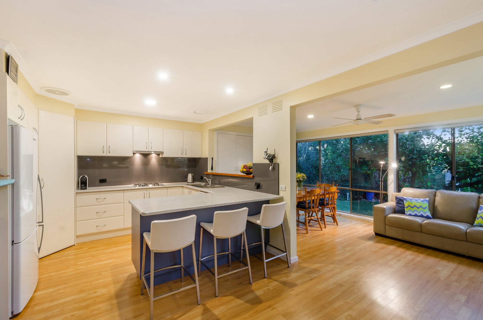 Gallery: 6 Balcombe Place