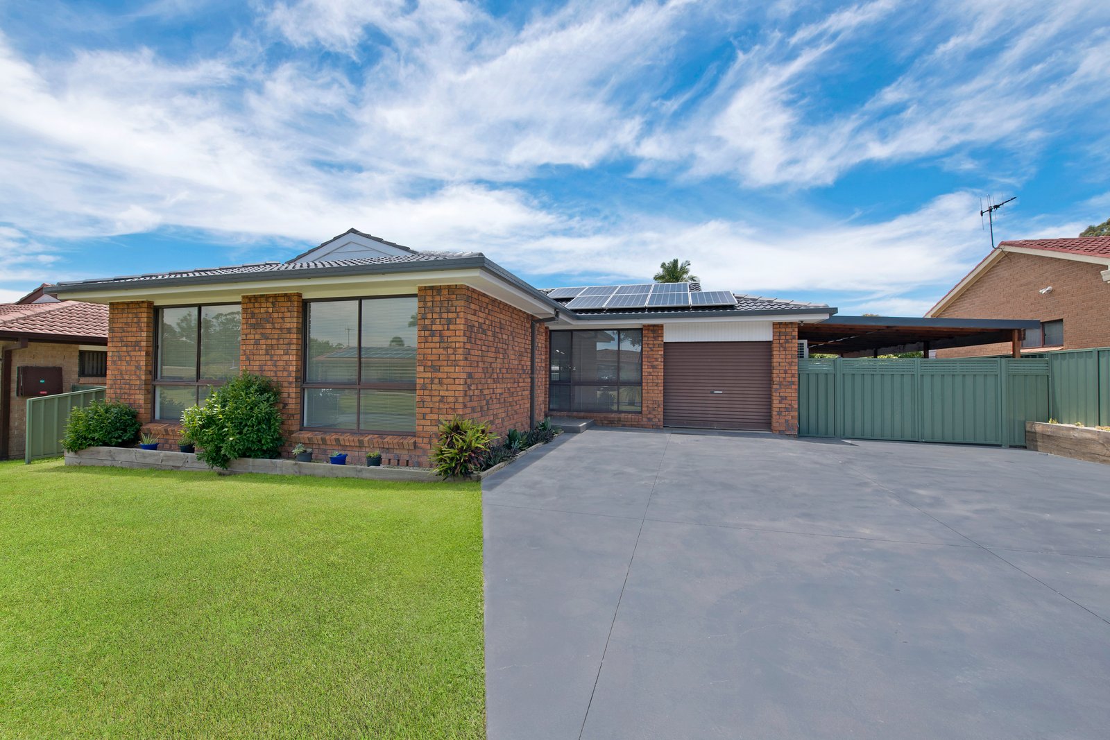 6 Banksia Close LAKEWOOD 1