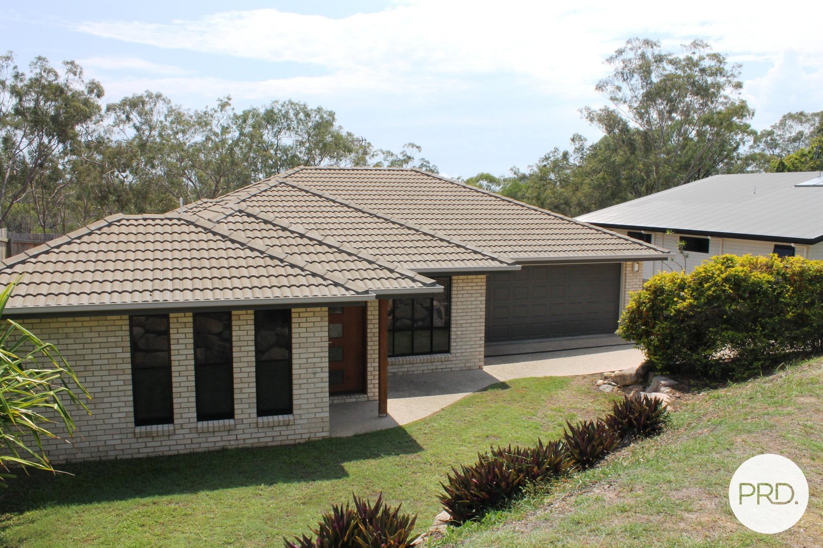 6 Bauhinia Street BOYNE ISLAND 1