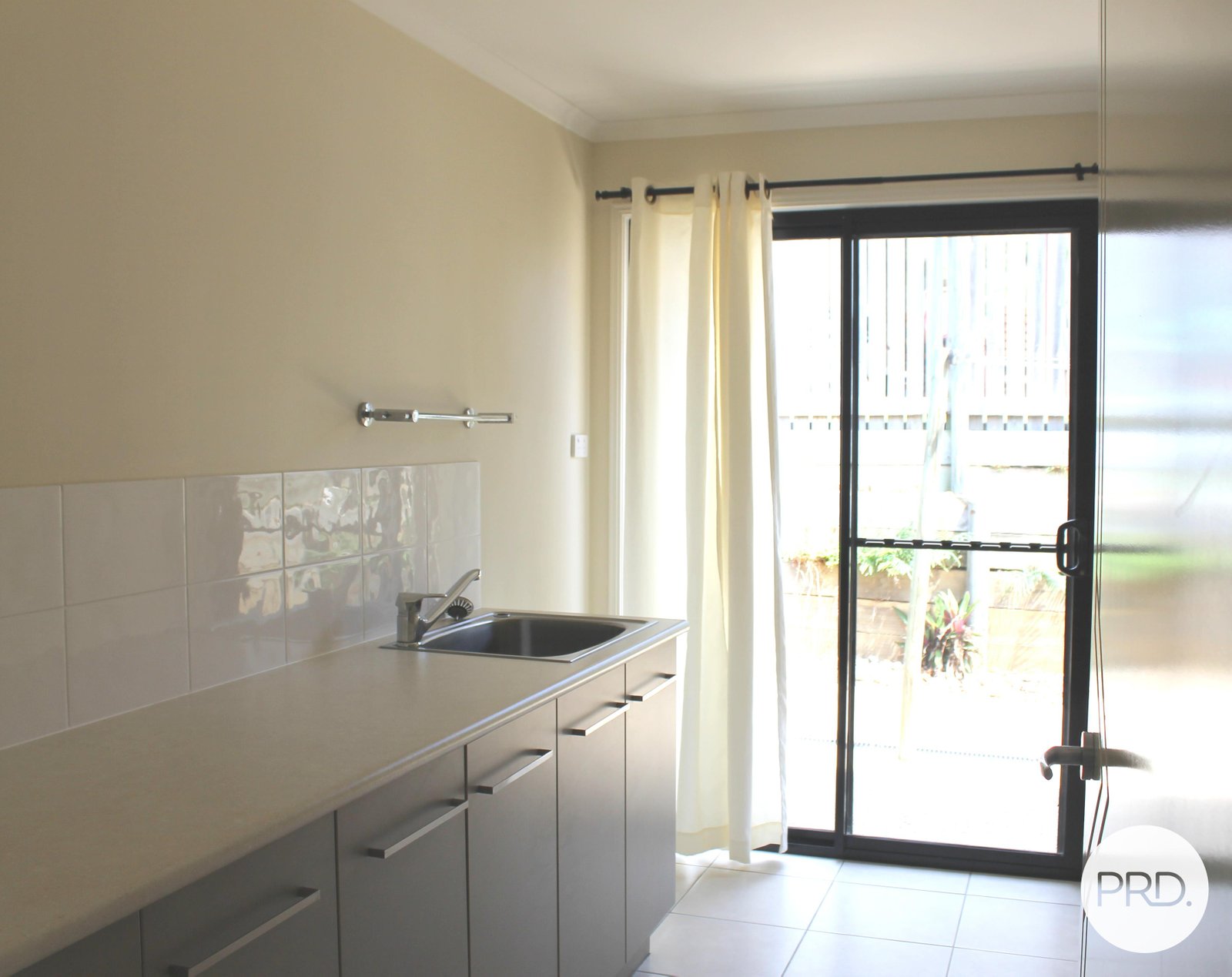 6 Bauhinia Street BOYNE ISLAND 14