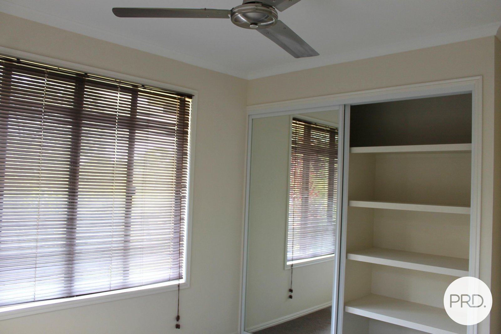 6 Bauhinia Street BOYNE ISLAND 17