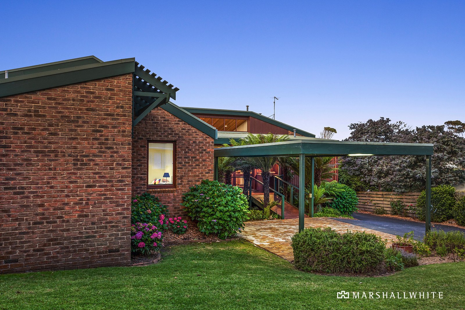 6 Bay Road, Mount Martha, VIC