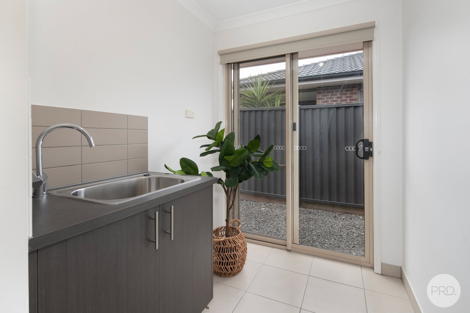 6 Bayfield Street LUCAS 13