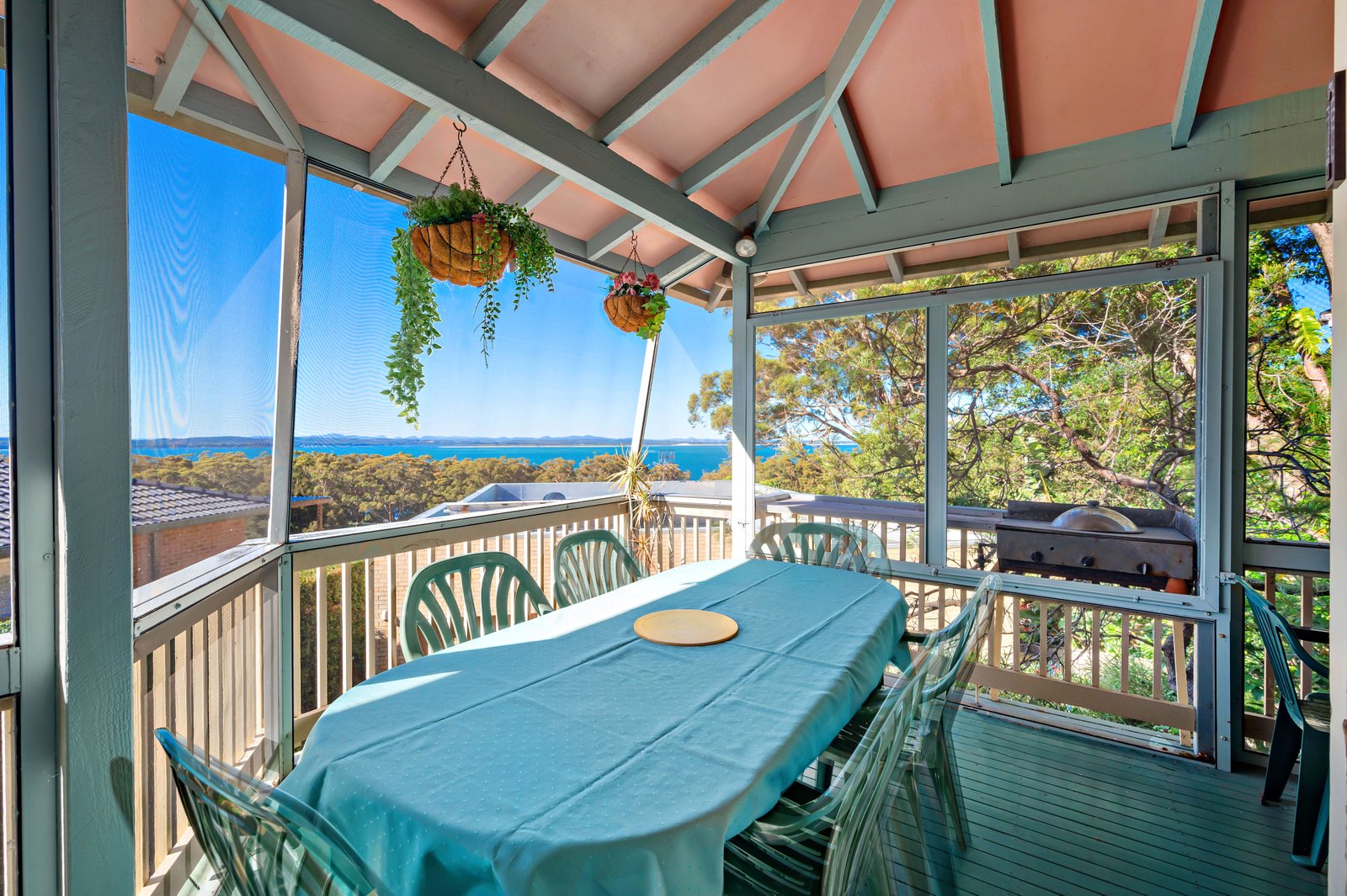 6 Bayview Street NELSON BAY 9