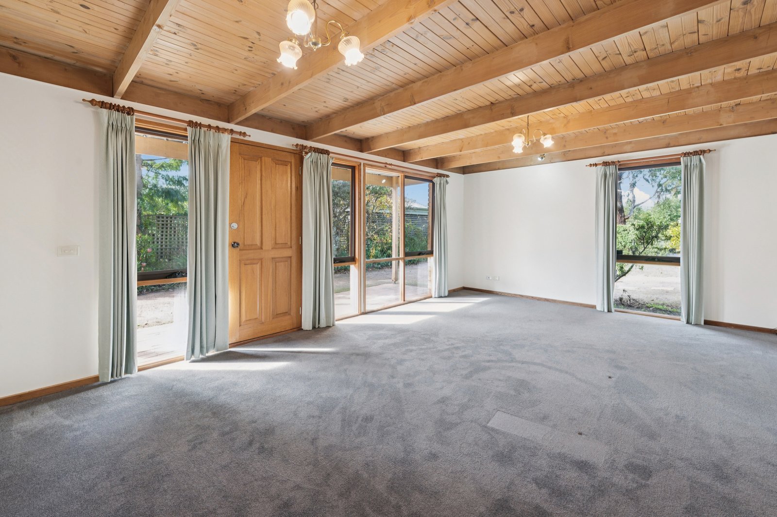 Gallery: 6 Beach Street