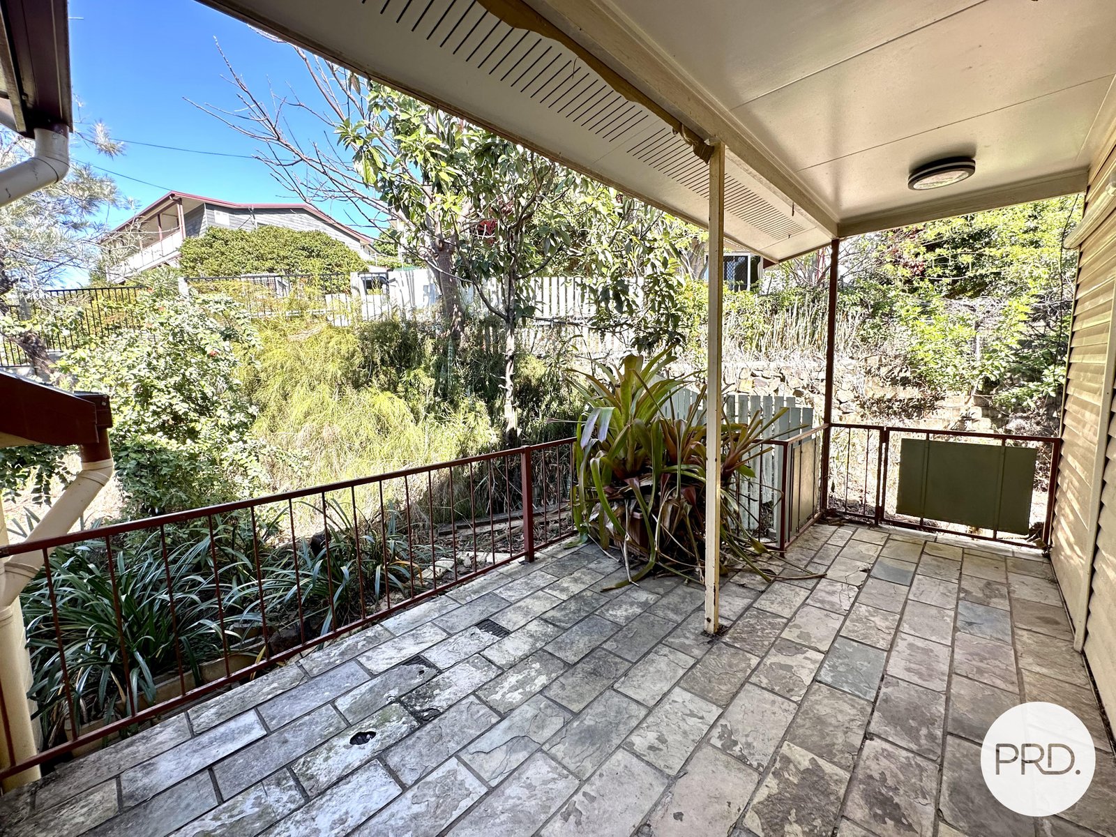 6 Beale Street WEST GLADSTONE 21