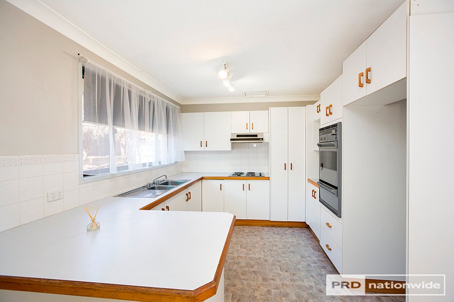 6 Beattie Boulevard TAMWORTH 6