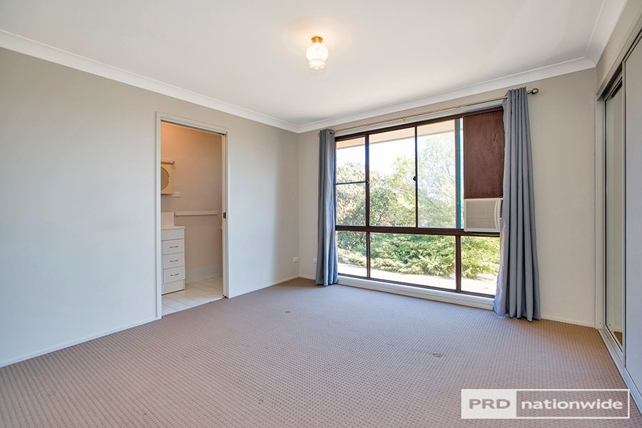 6 Beattie Boulevard TAMWORTH 7