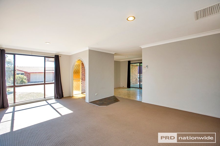 6 Beattie Boulevard TAMWORTH 13