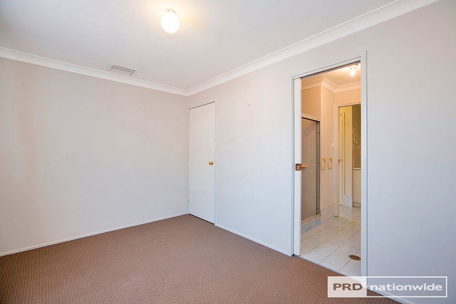 6 Beattie Boulevard TAMWORTH 19
